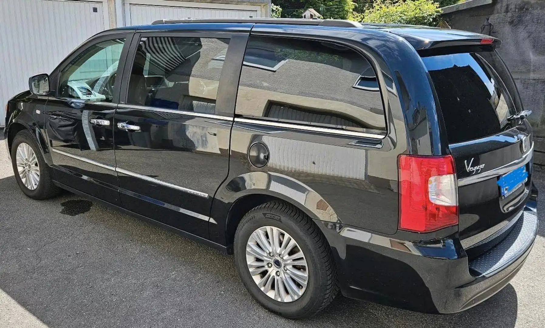 Lancia Voyager Voyager 2.8 16v - Gold - 7 Sitze - Camper - Autom. Negro - 2