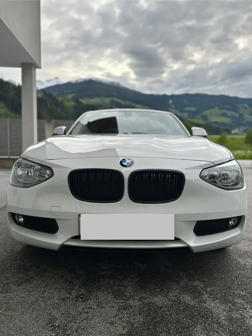 BMW 114 114i - 1