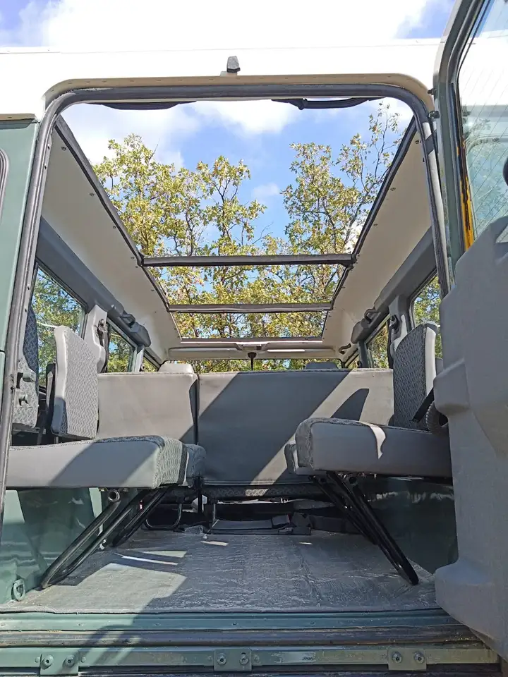 Land Rover Defender 110TDI SW Panoramic Glass Roof, foto 3