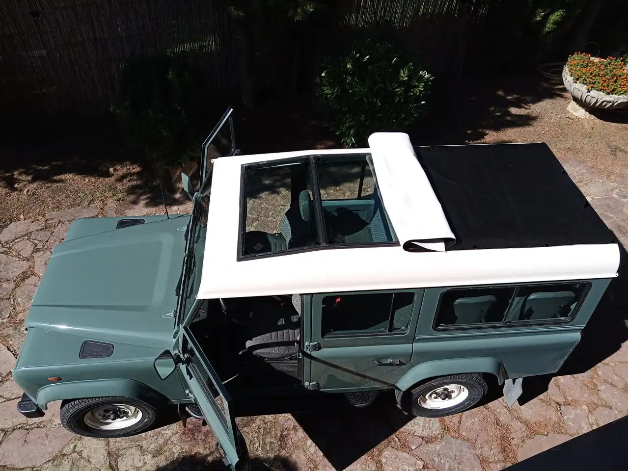 Land Rover Defender 110TDI SW Panoramic Glass Roof, foto 5