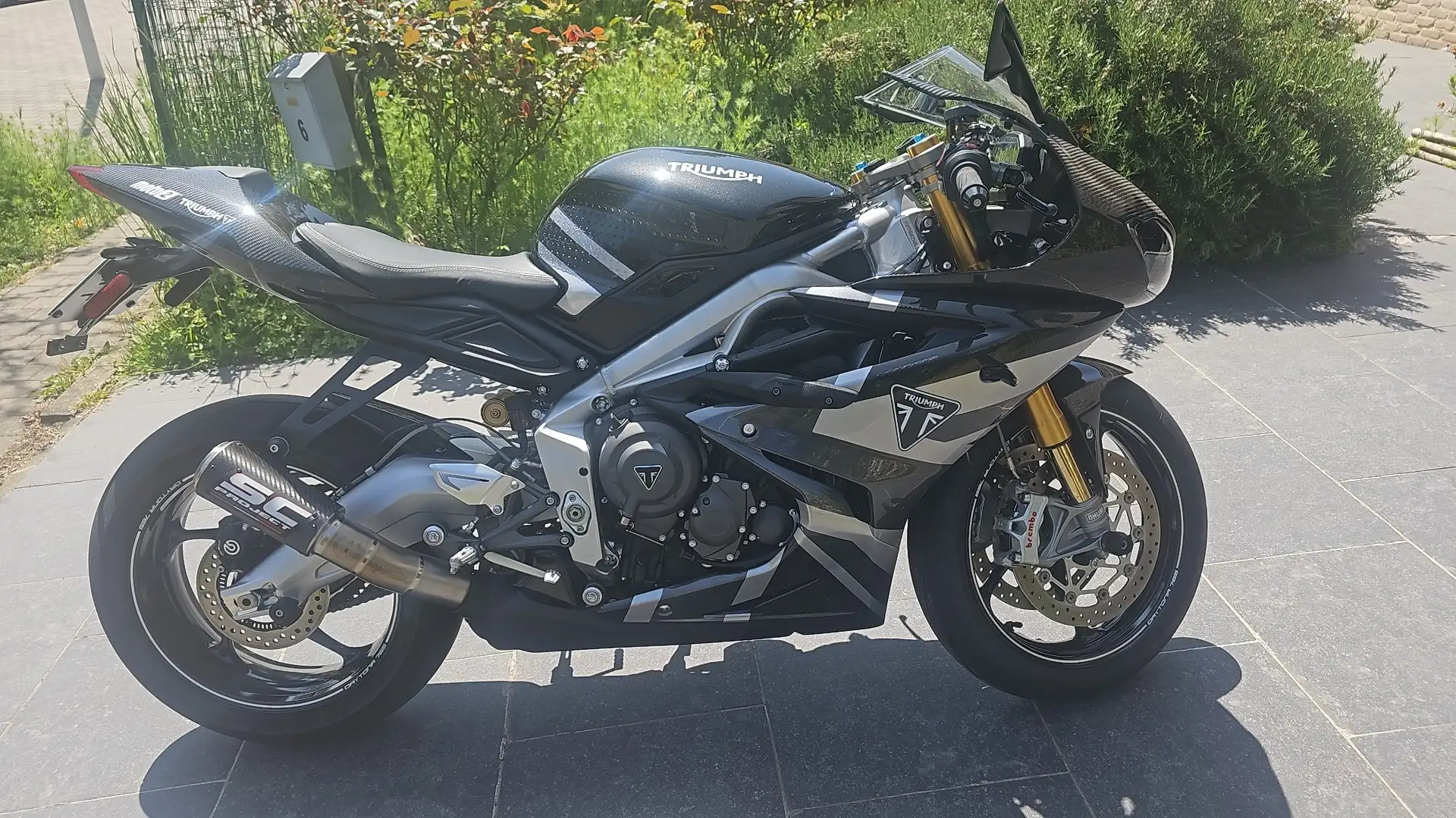 Triumph Daytona 675 765 moto2 Negro - 1