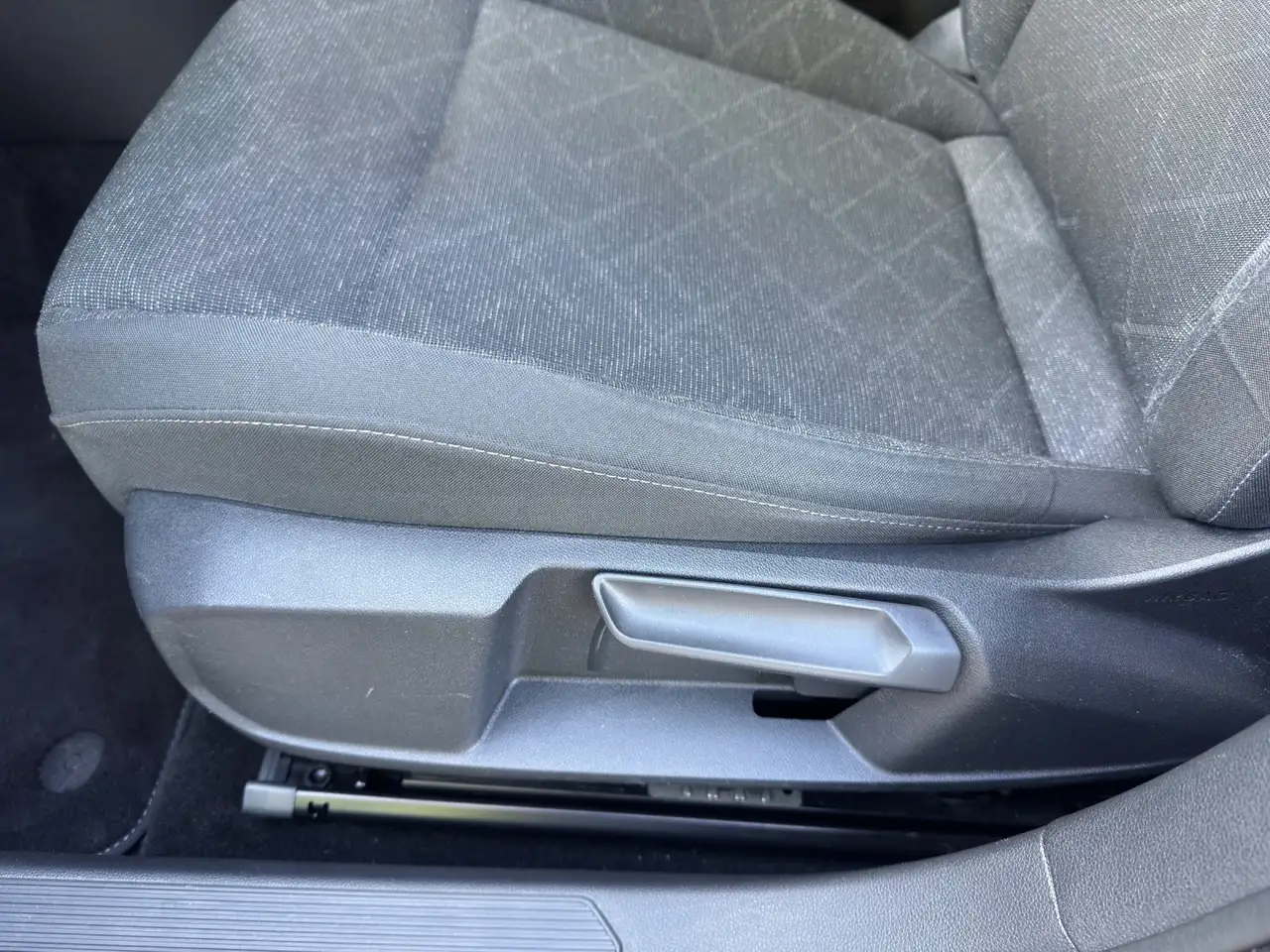 Volkswagen Golf 2.0 TDI DSG Life, миниатюра 15