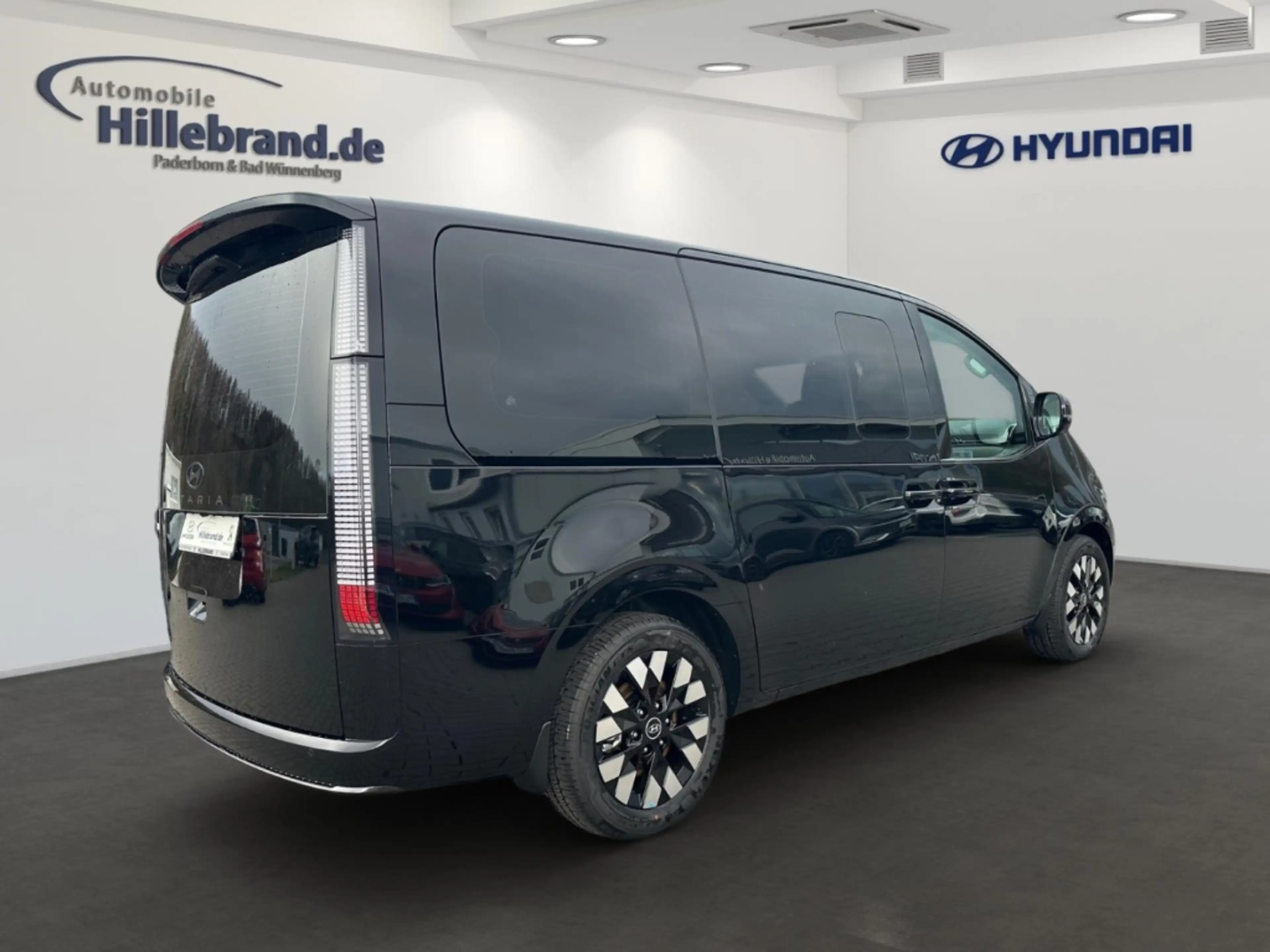 Hyundai STARIA Signature Hybrid 2WD 1.6 T-GDI EU6e 7-Sitzer El. P — photo 3