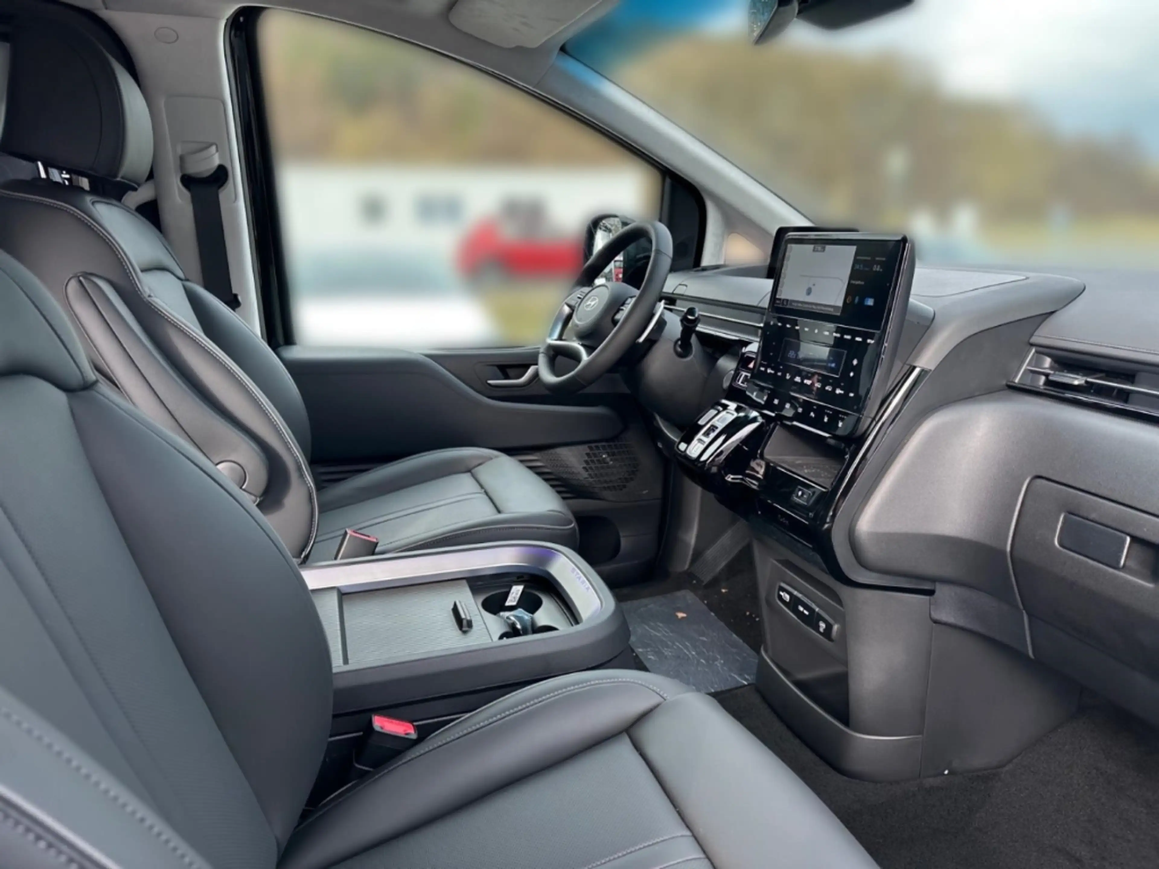Hyundai STARIA Signature Hybrid 2WD 1.6 T-GDI EU6e 7-Sitzer El. P — photo 14