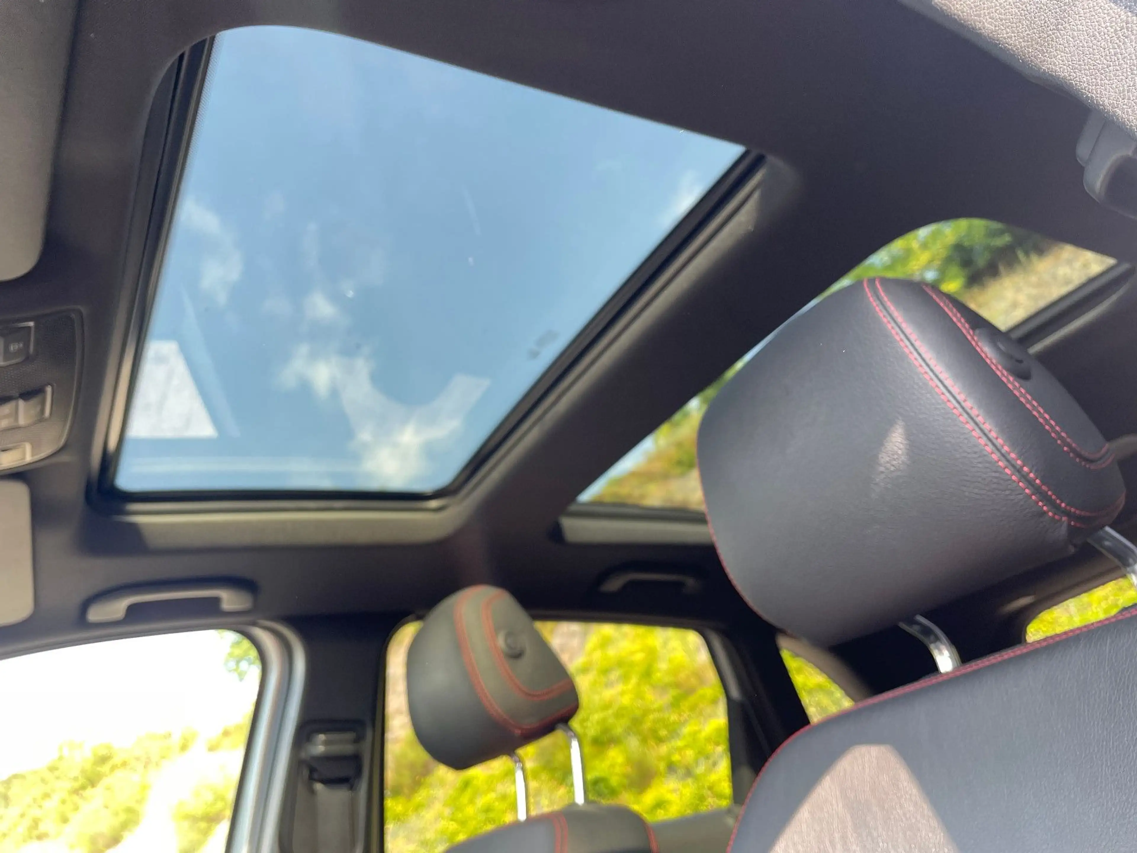 Mercedes-Benz B 220 4Matic Aut. AMG Pano Navi LED 18" — photo 12
