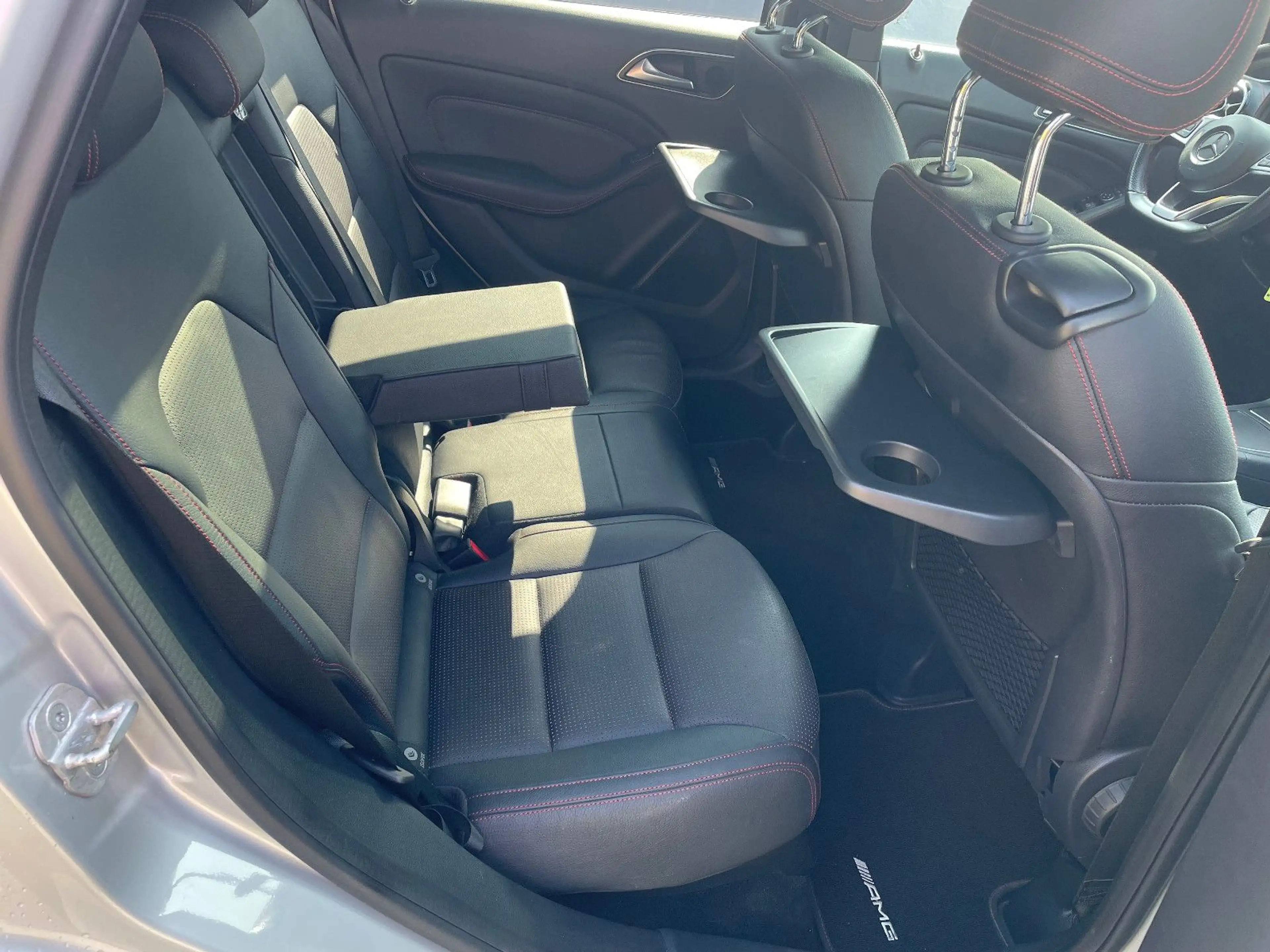 Mercedes-Benz B 220 4Matic Aut. AMG Pano Navi LED 18" — photo 14