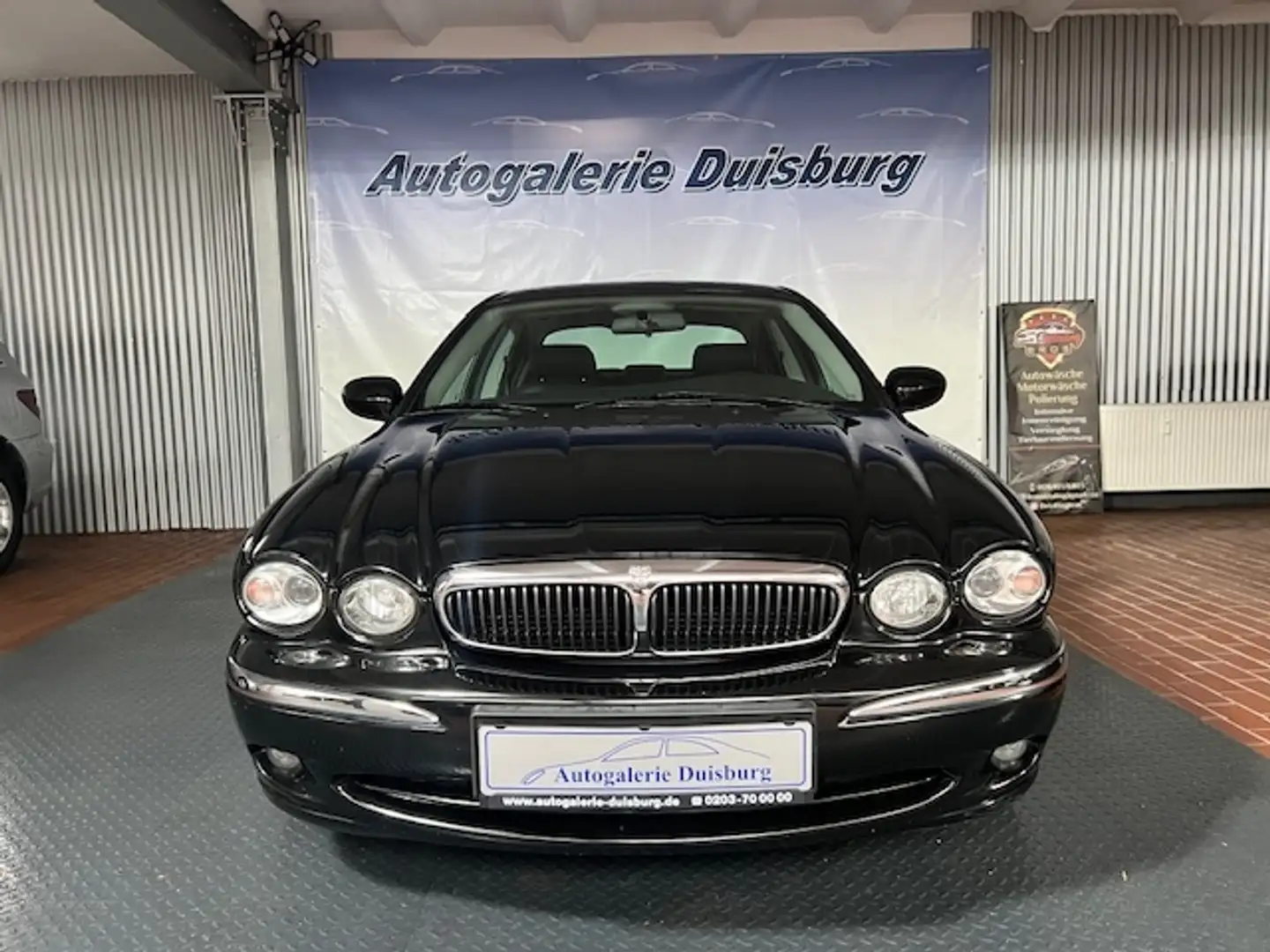 Jaguar X-Type 2.5 V6 Allrad 1.Hand Automatik Leder e-Sitze SHZ K Gris - 2