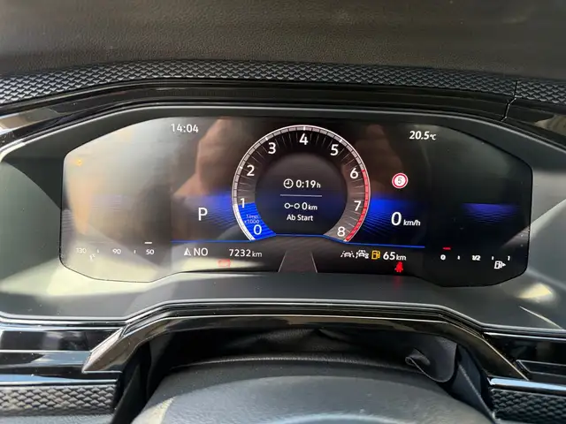 Volkswagen Polo view 12
