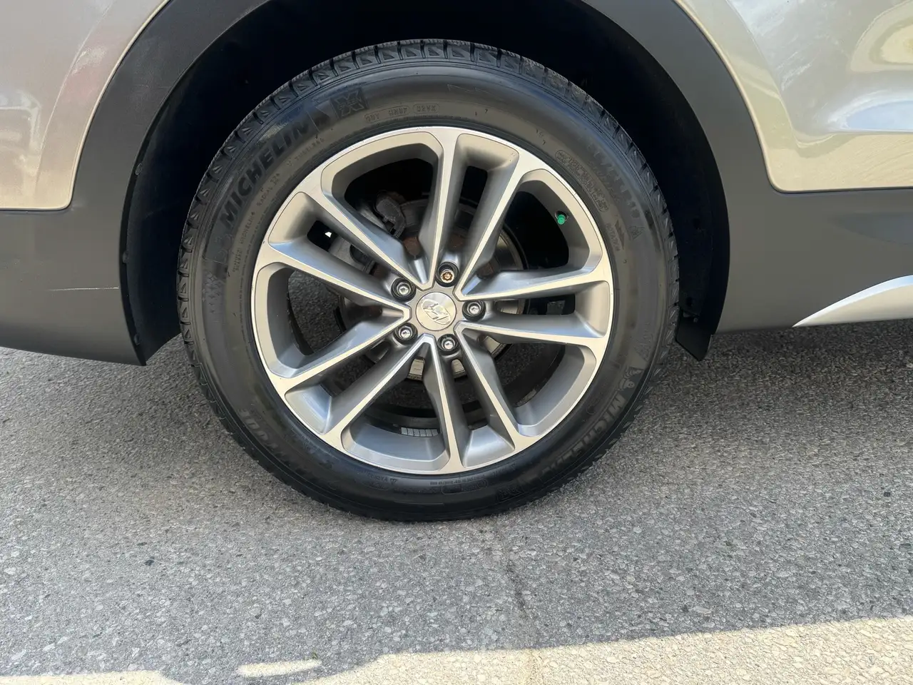 Hyundai SANTA FE снимка Hyundai SANTA FE