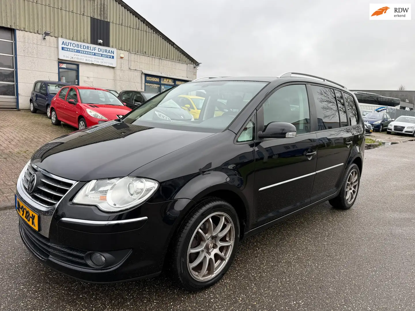 Volkswagen Touran 1.4 TSI Highline 7-Pers. Clima Bj:2007 Schwarz - 1