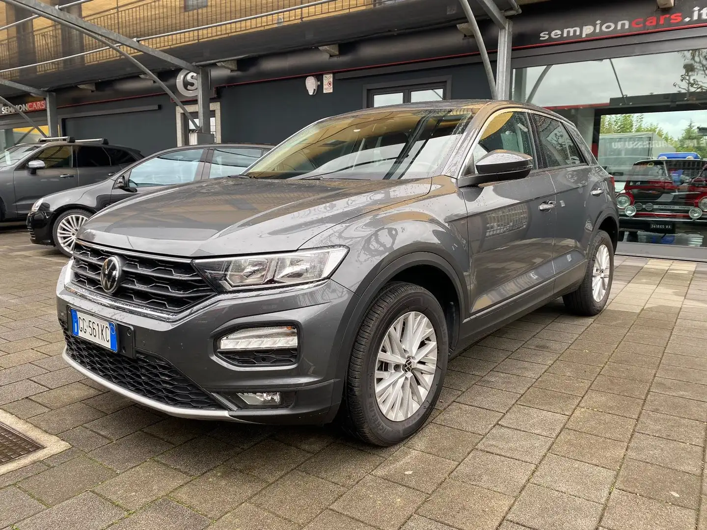 Volkswagen T-Roc 2.0 tdi 150 cv DSG Business ACC/LED/Navi Grigio - 2