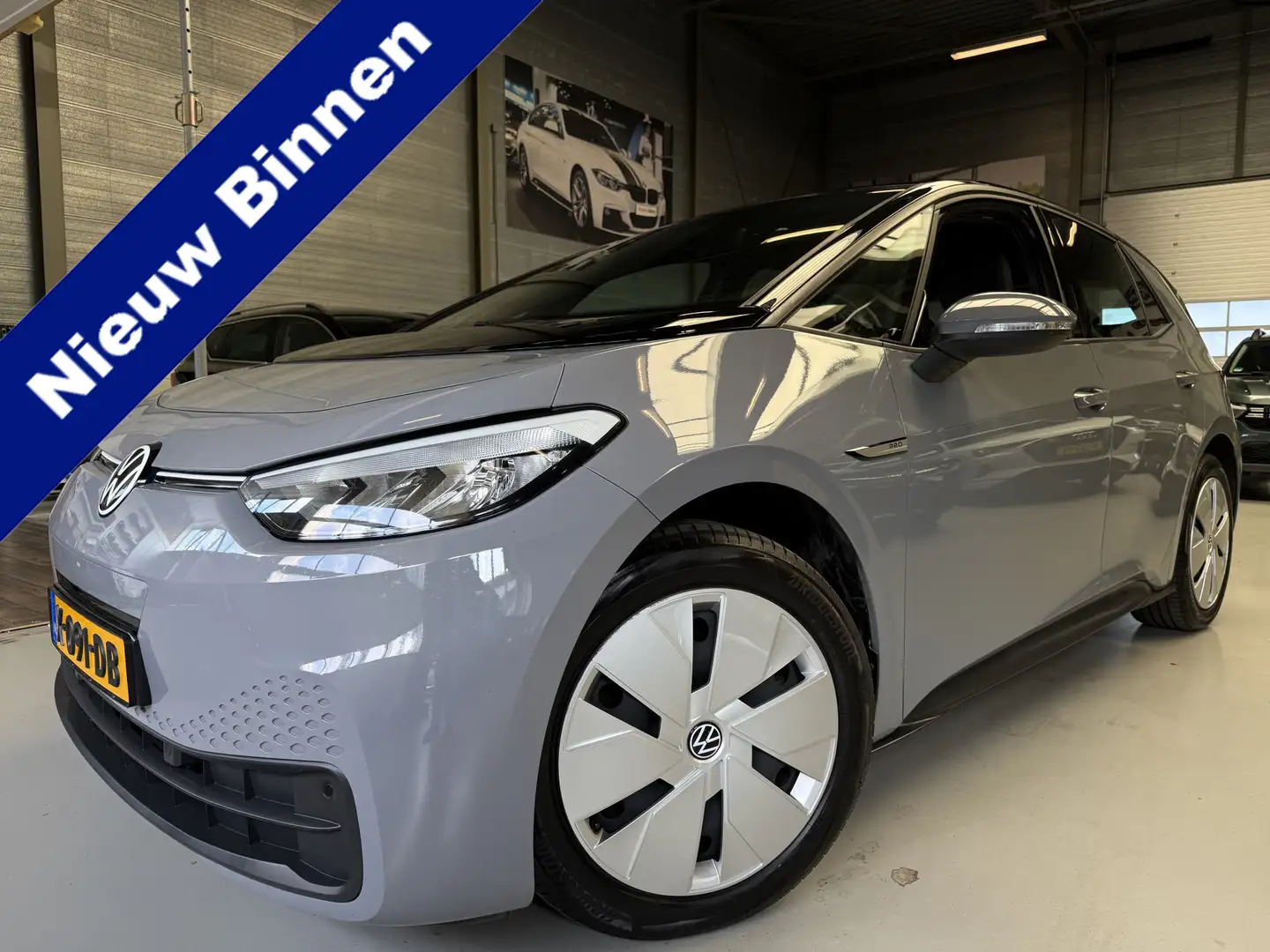 Volkswagen ID.3 Life 58 kWh 204pk, ACC, Carplay, Navi Grijs - 1