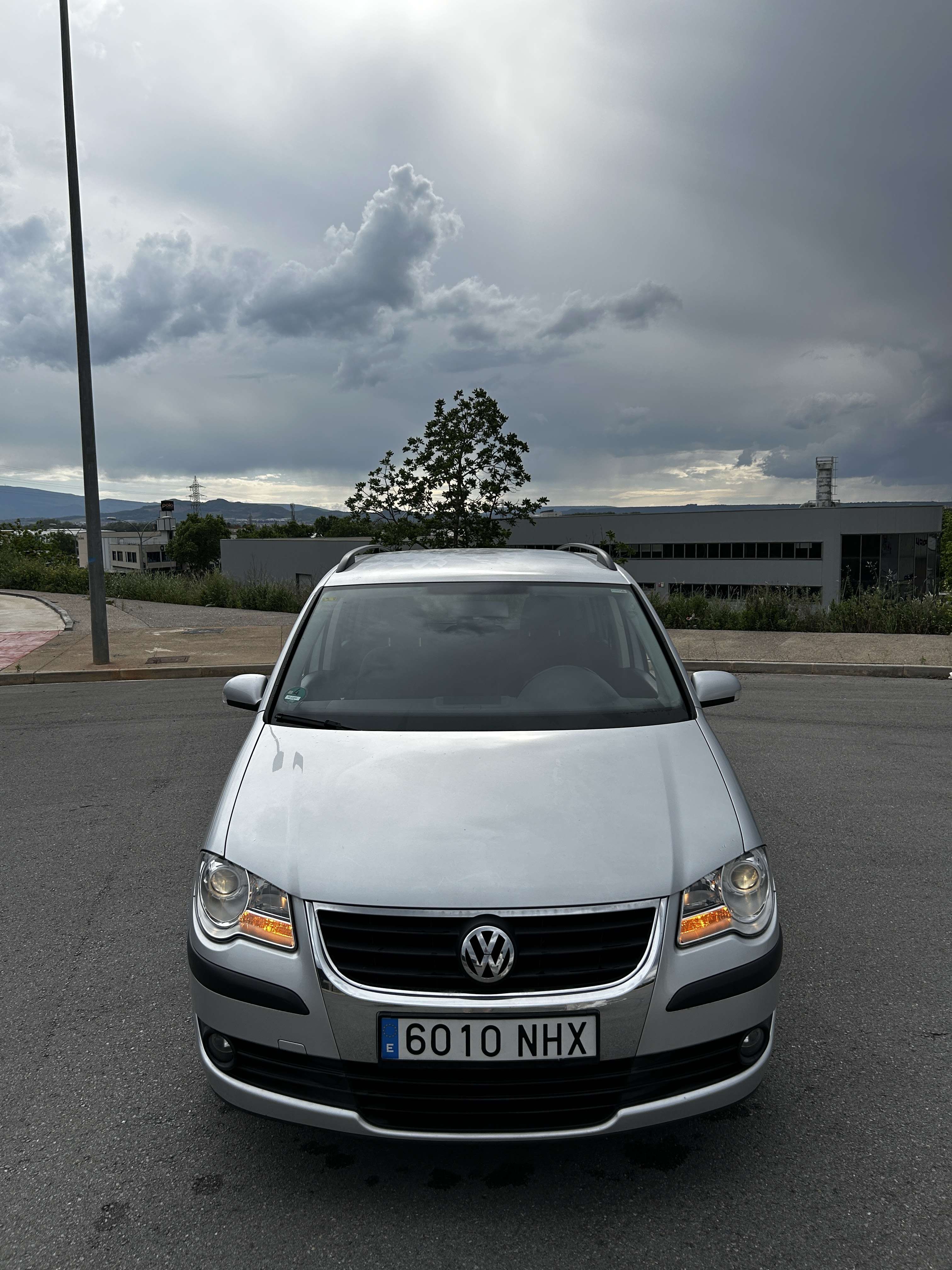 Volkswagen Touran 1.4 TSI Highline - foto 1