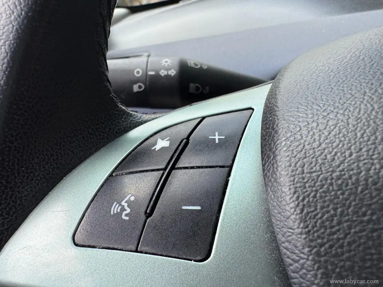 Lancia Ypsilon 2024 — фото 26
