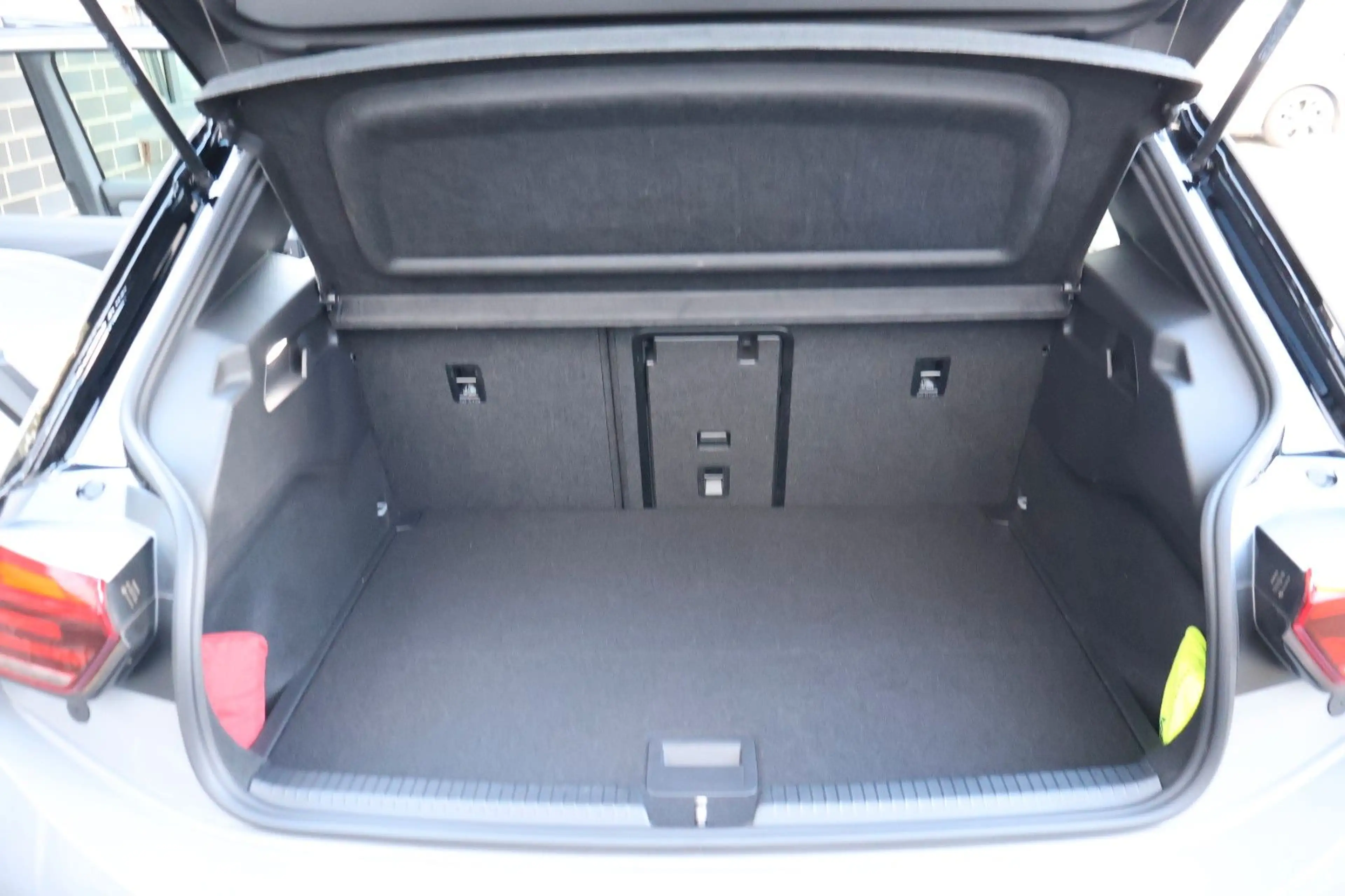 Volkswagen ID.3 Pro 150 kW Move AHK/Kamera/Allwetterr./ACC — photo 17