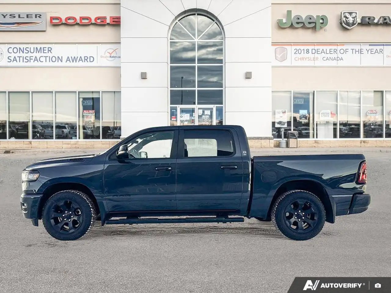 RAM 1500 снимка RAM 1500