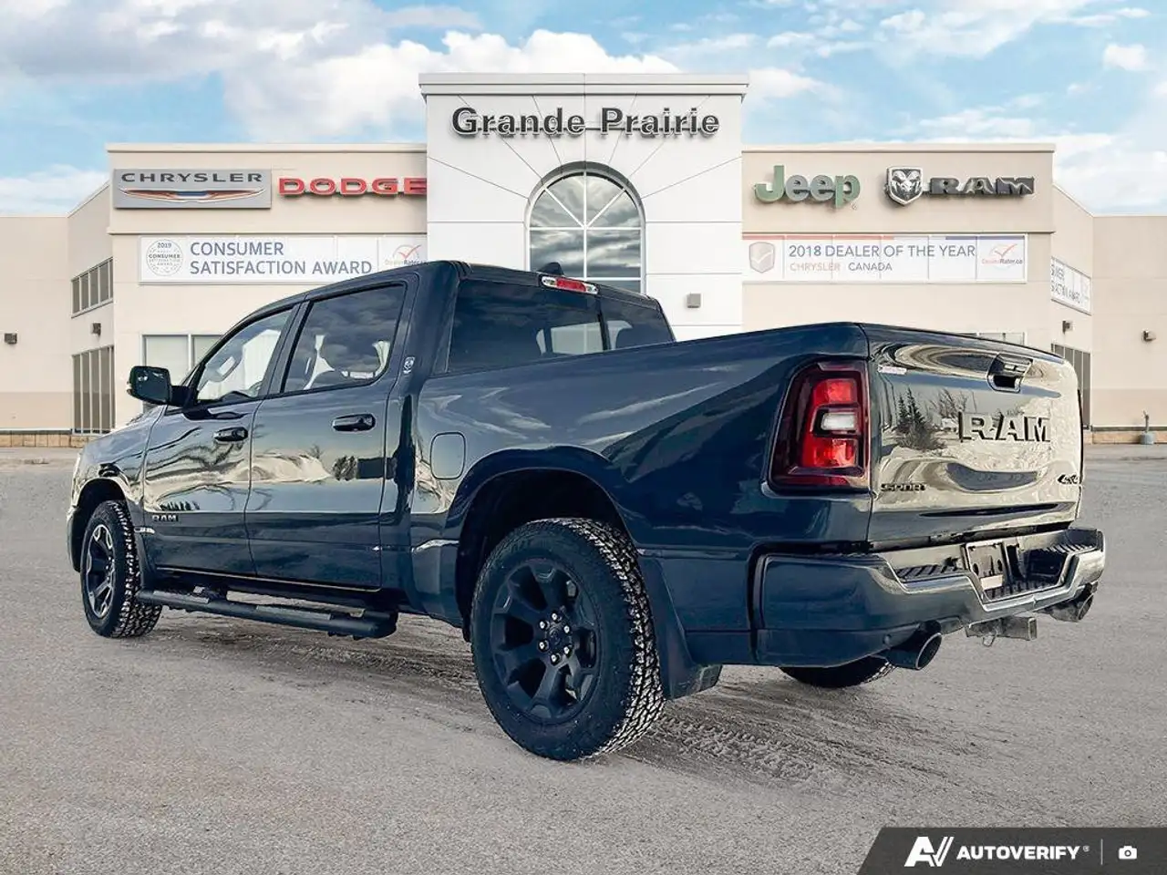 RAM 1500 снимка RAM 1500
