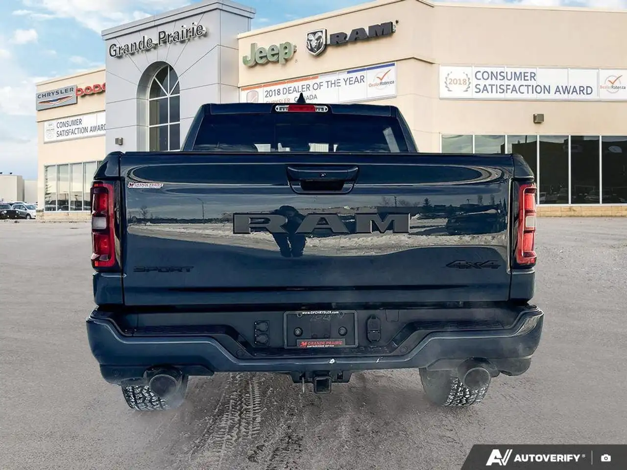 RAM 1500 снимка RAM 1500
