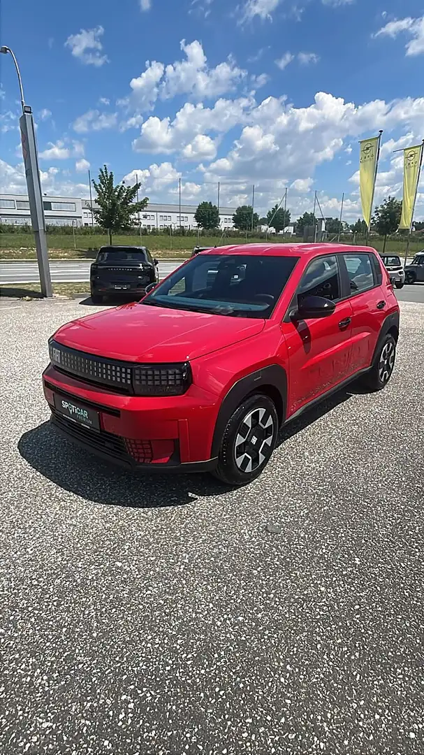 Fiat Grande Panda Hybrid mHEV 110 6-Gang eDCT Icon Rot - 1