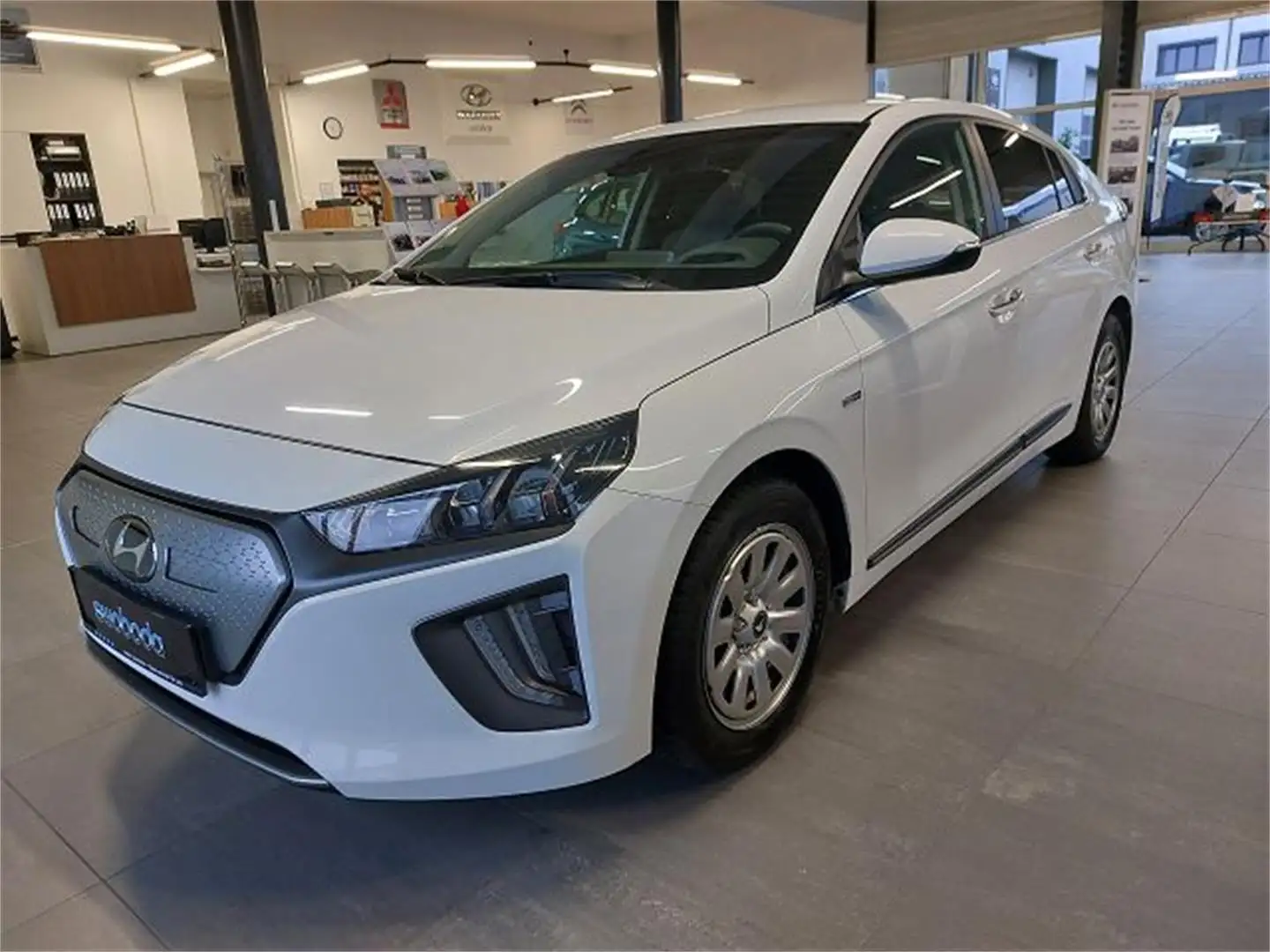 Hyundai IONIQ Ioniq Elektro Level 4**311-km Reichweite** Weiß - 1
