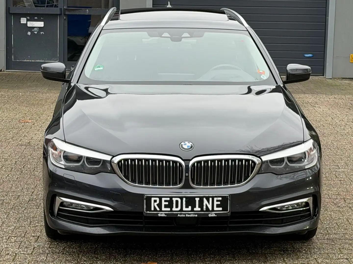 BMW 520 d xDrive Luxury Line / 1 Hand // Neuwertig Grau - 2
