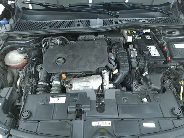 Citroen C4 view 13