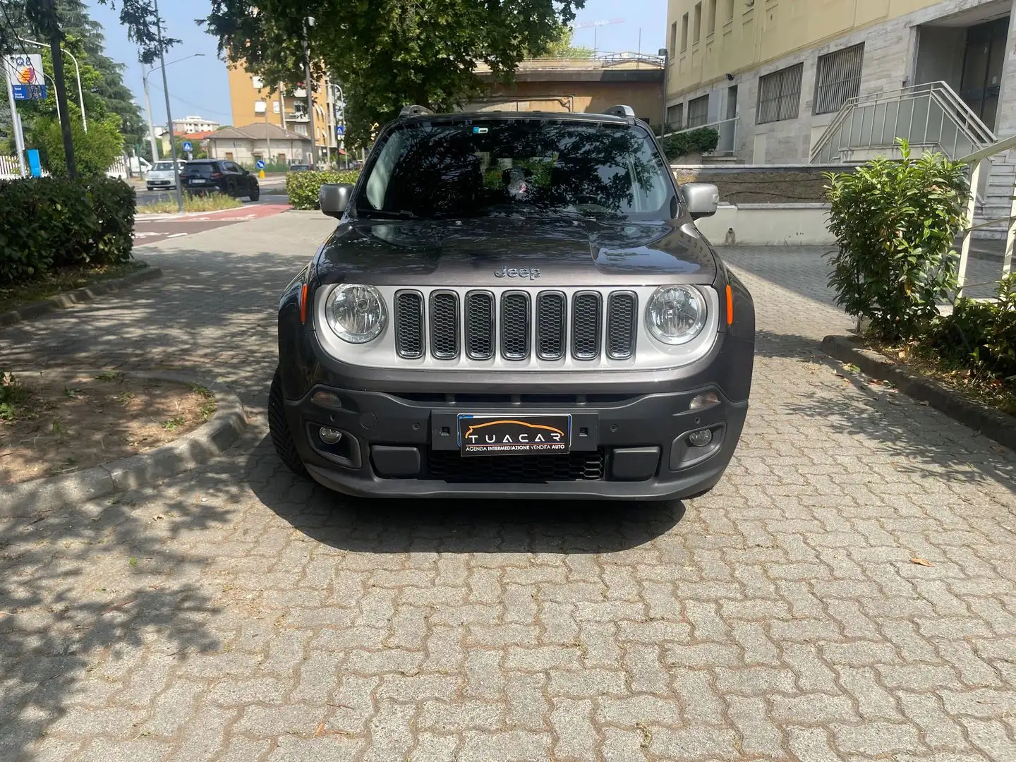 Jeep Renegade Limited 1.4 MultiAir Grau - 2