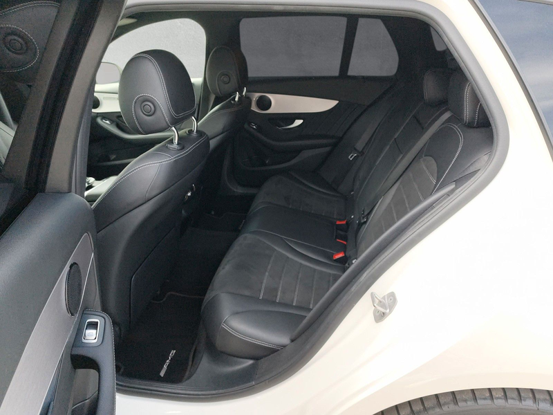 Mercedes-Benz C 300 T-Modell AMG Line — photo 10