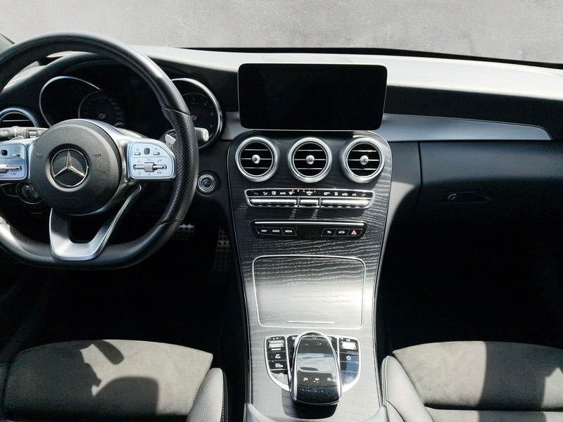 Mercedes-Benz C 300 T-Modell AMG Line — photo 13