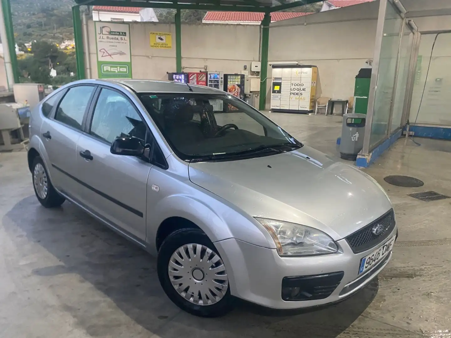 Ford Focus 1.6TDCI Trend Gris - 1