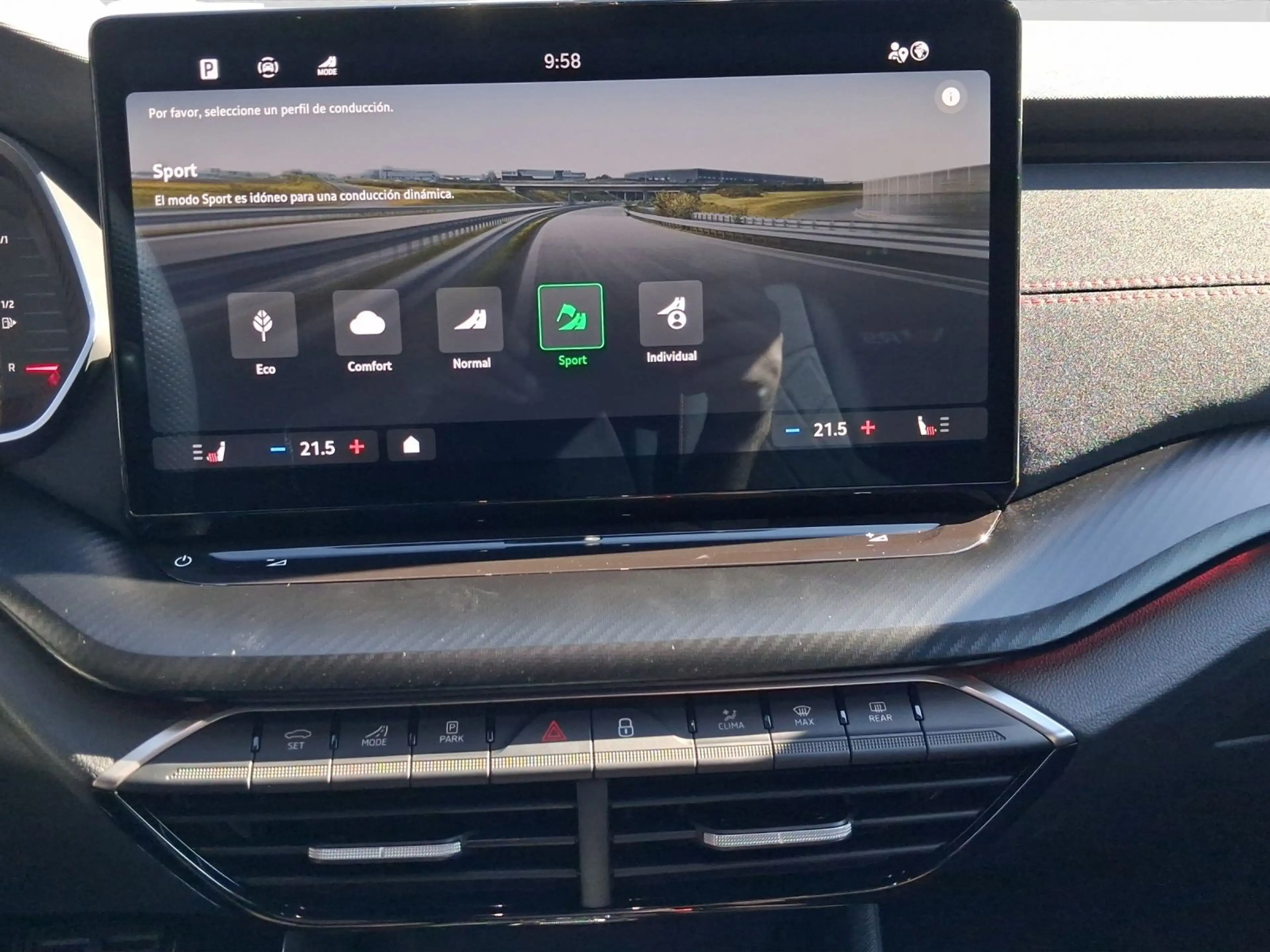 Skoda Octavia Combi RS TSI DSG PANO AHK NAVI MATRIX — photo 12