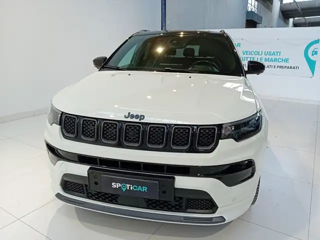 Jeep Compass view 2