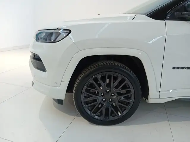 Jeep Compass view 8