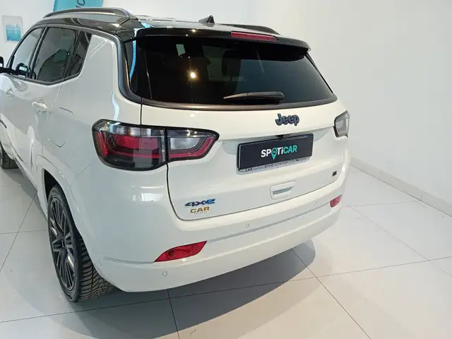Jeep Compass view 5