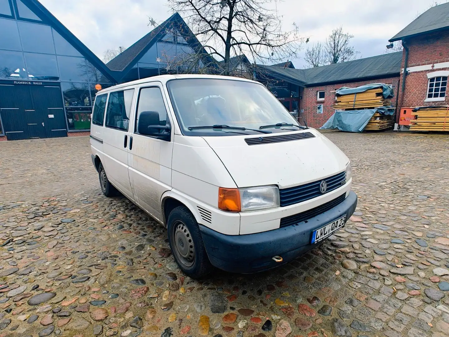 Volkswagen T4 2,5 TDI /  9 Sitzer / 1 Hand Weiß - 2