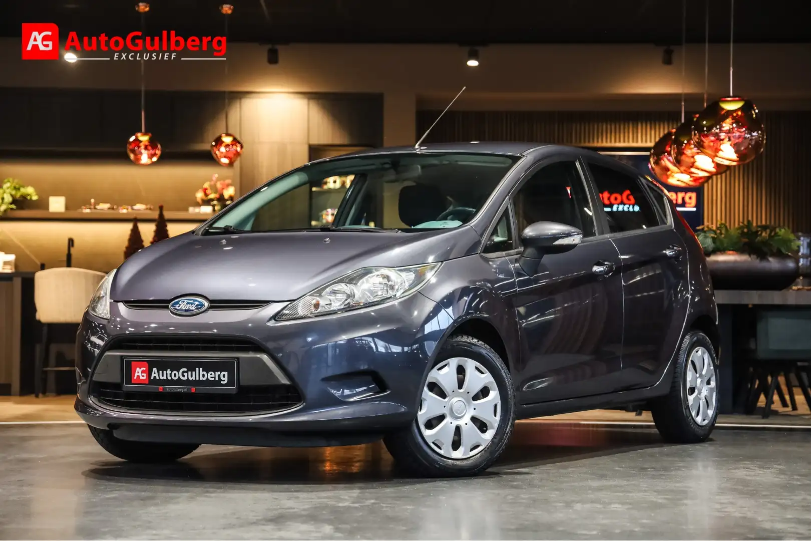 Ford Fiesta 1.4 Trend 5 Deurs Automaat, Airco, Nieuwstaat!!! Grijs - 1