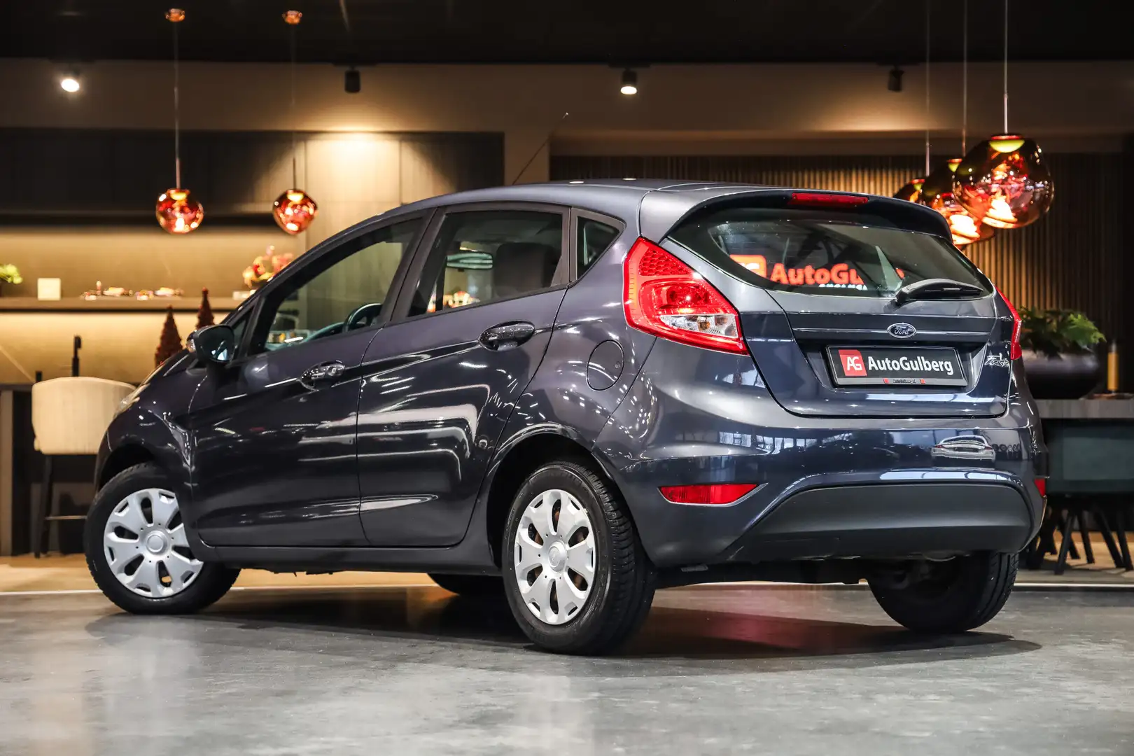 Ford Fiesta 1.4 Trend 5 Deurs Automaat, Airco, Nieuwstaat!!! Grijs - 2