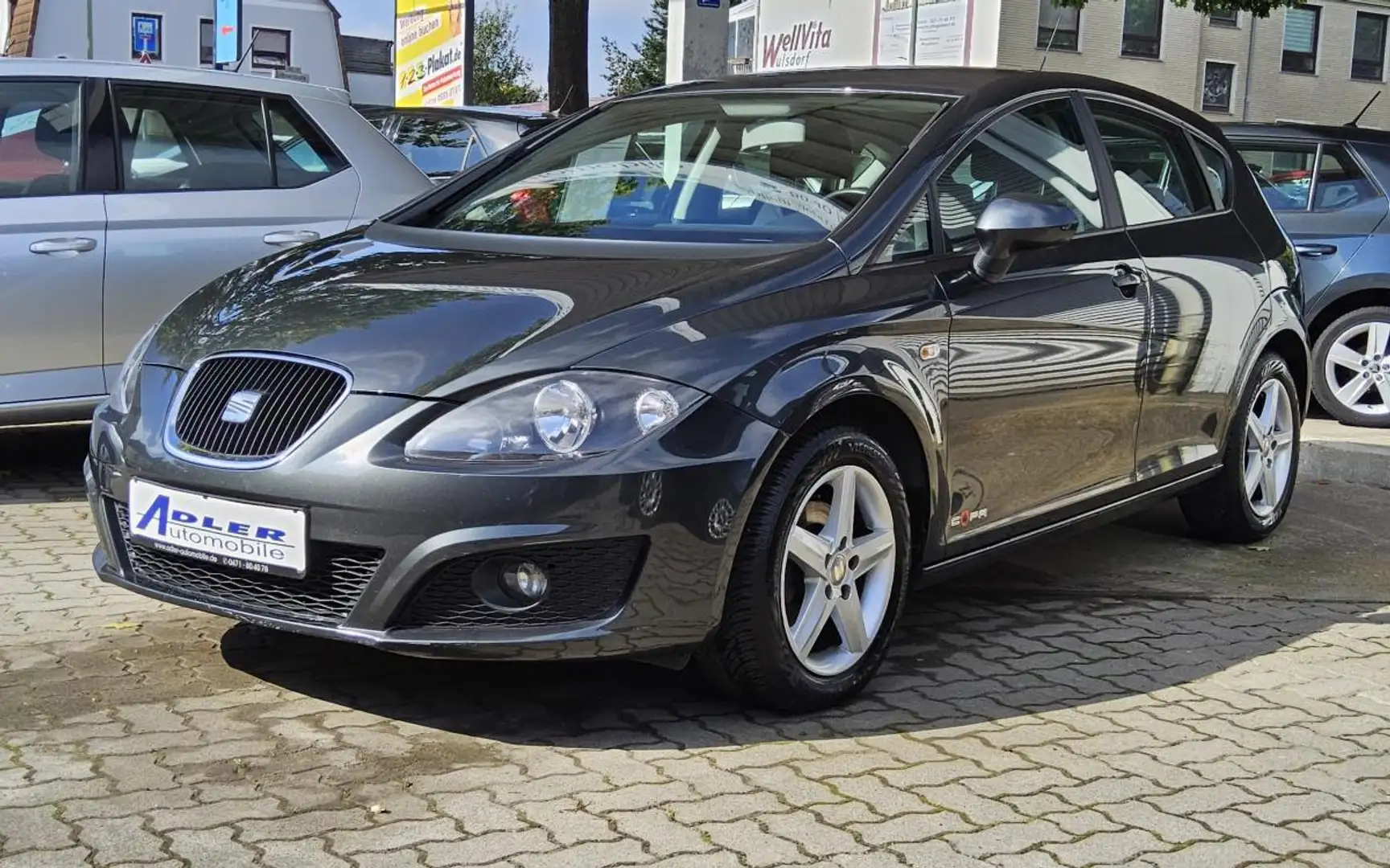 SEAT Leon Reference Ecomotive Schwarz - 2