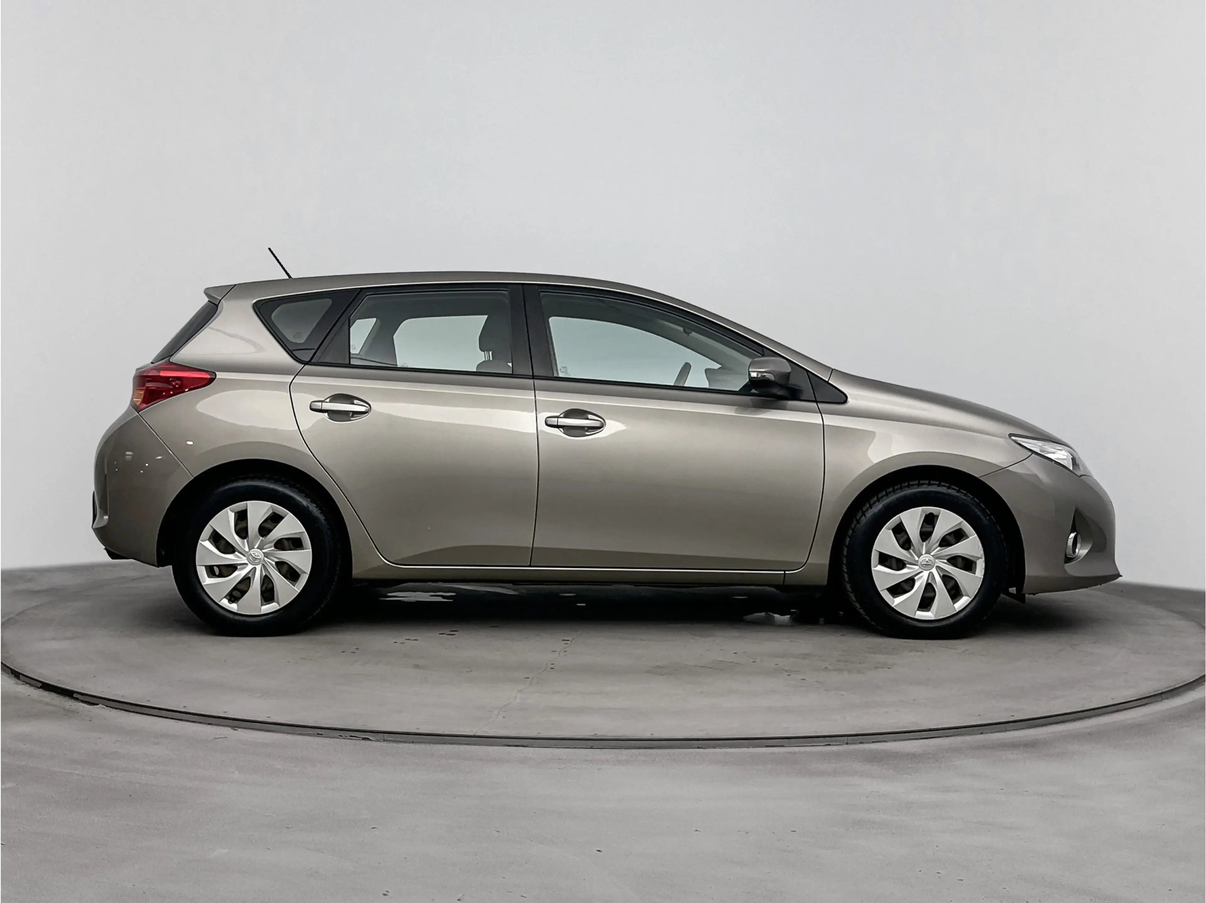 Toyota Auris 1.6 Aspiration ||Trekhaak|| — photo 11