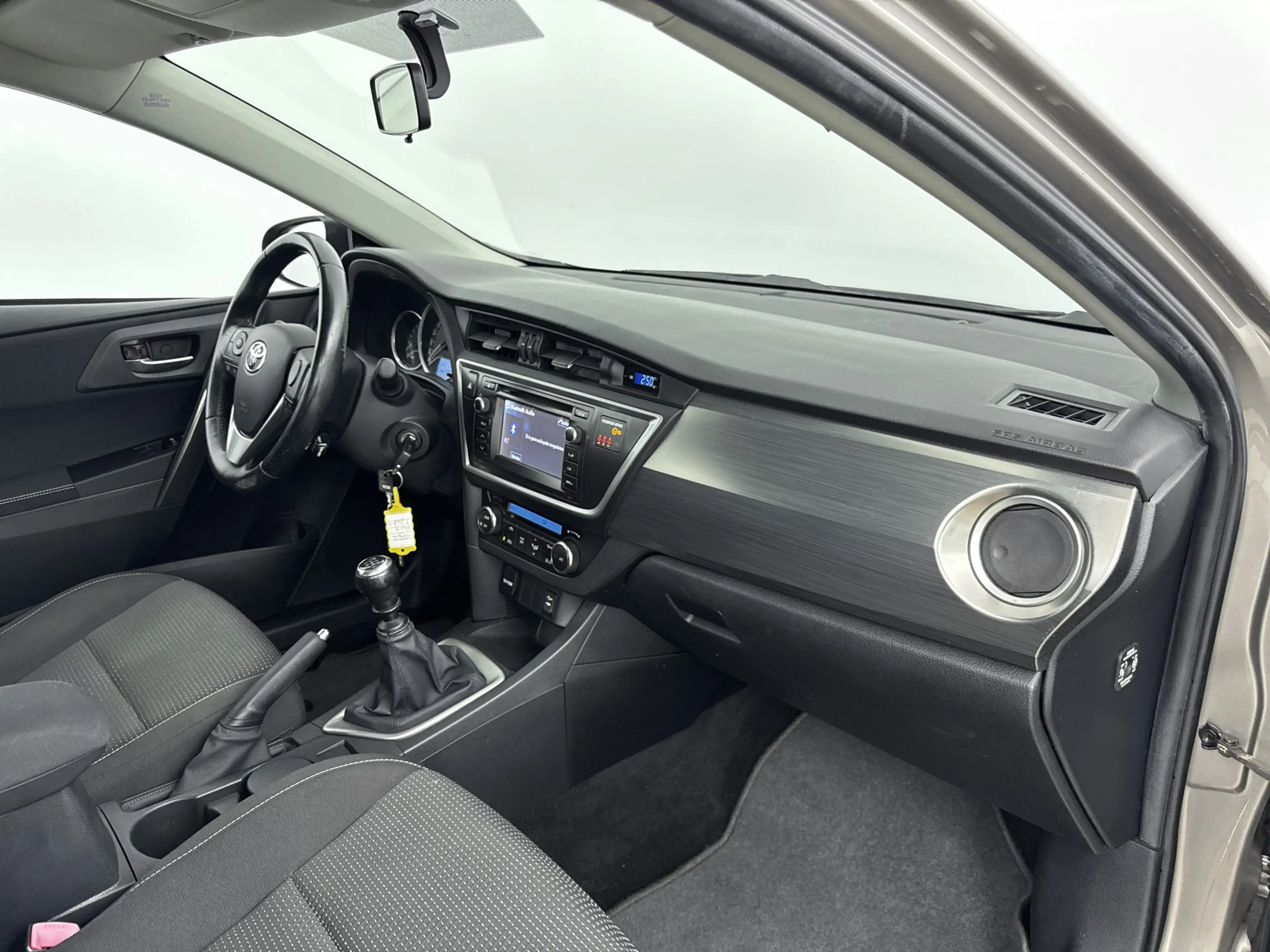 Toyota Auris 1.6 Aspiration ||Trekhaak|| — photo 6