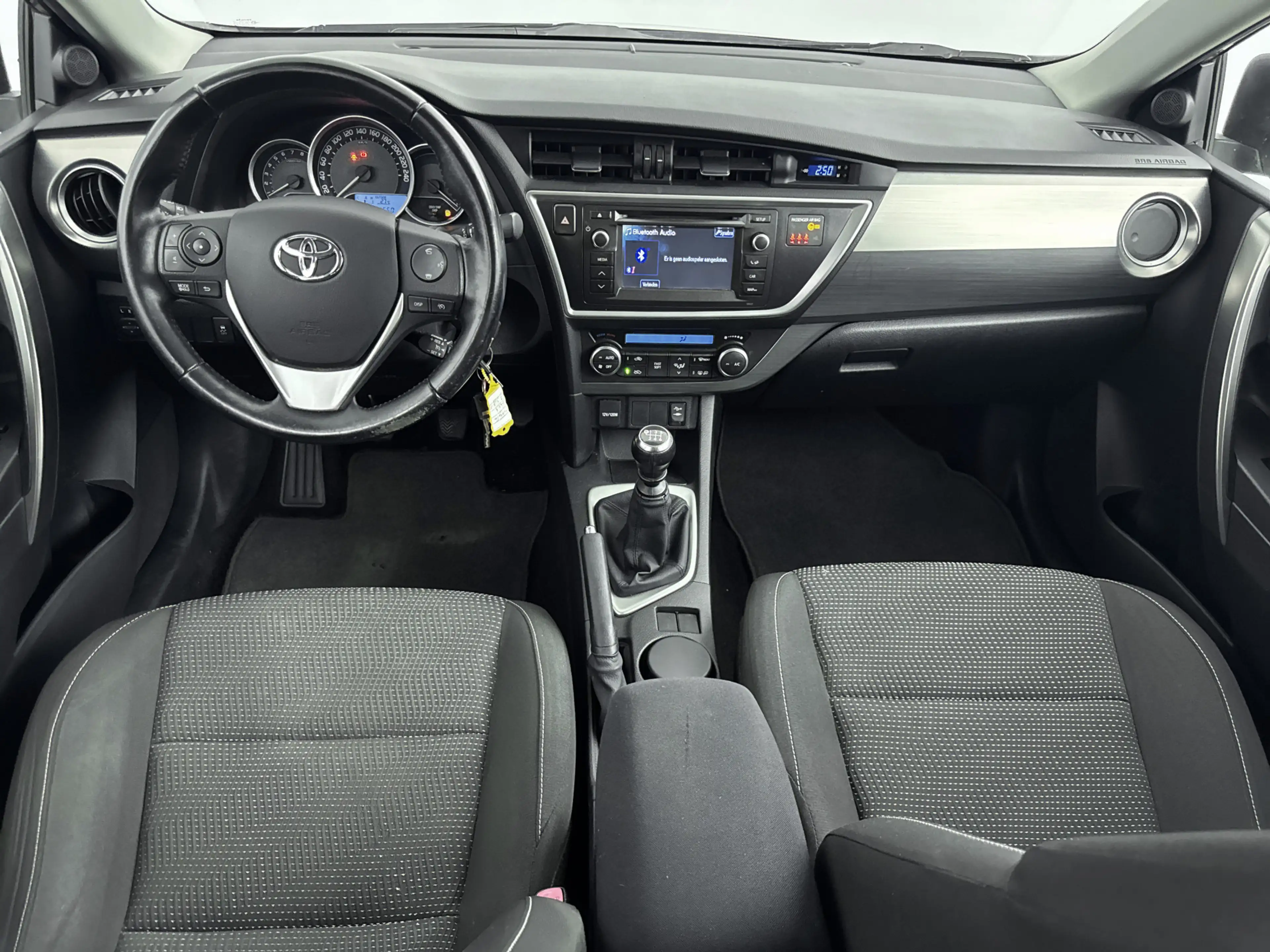 Toyota Auris 1.6 Aspiration ||Trekhaak|| — photo 4