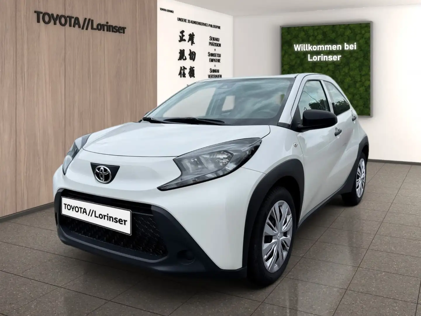 Toyota Aygo 1.0 +FLA+SpurH+SoundSys+ACC Білий - 1