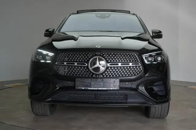 Mercedes-Benz 450 view 2