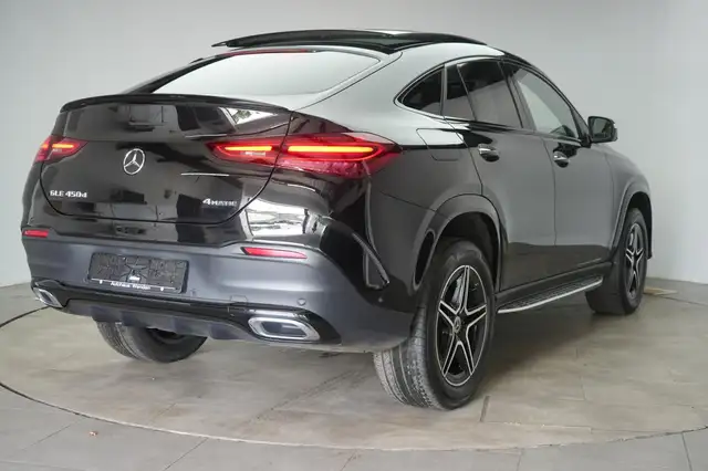 Mercedes-Benz 450 view 4