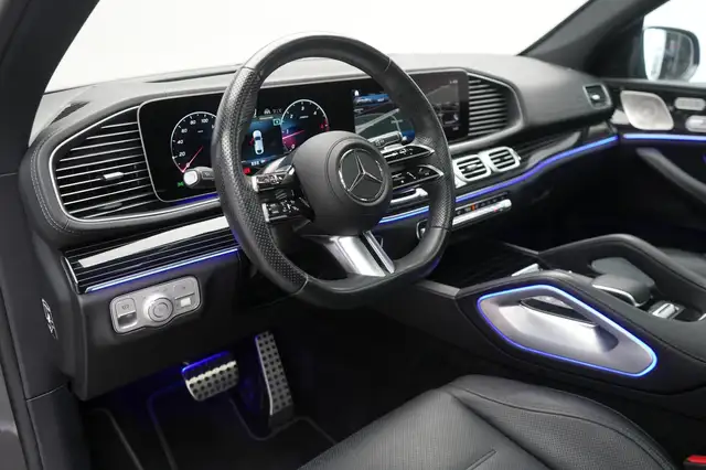 Mercedes-Benz 450 view 12