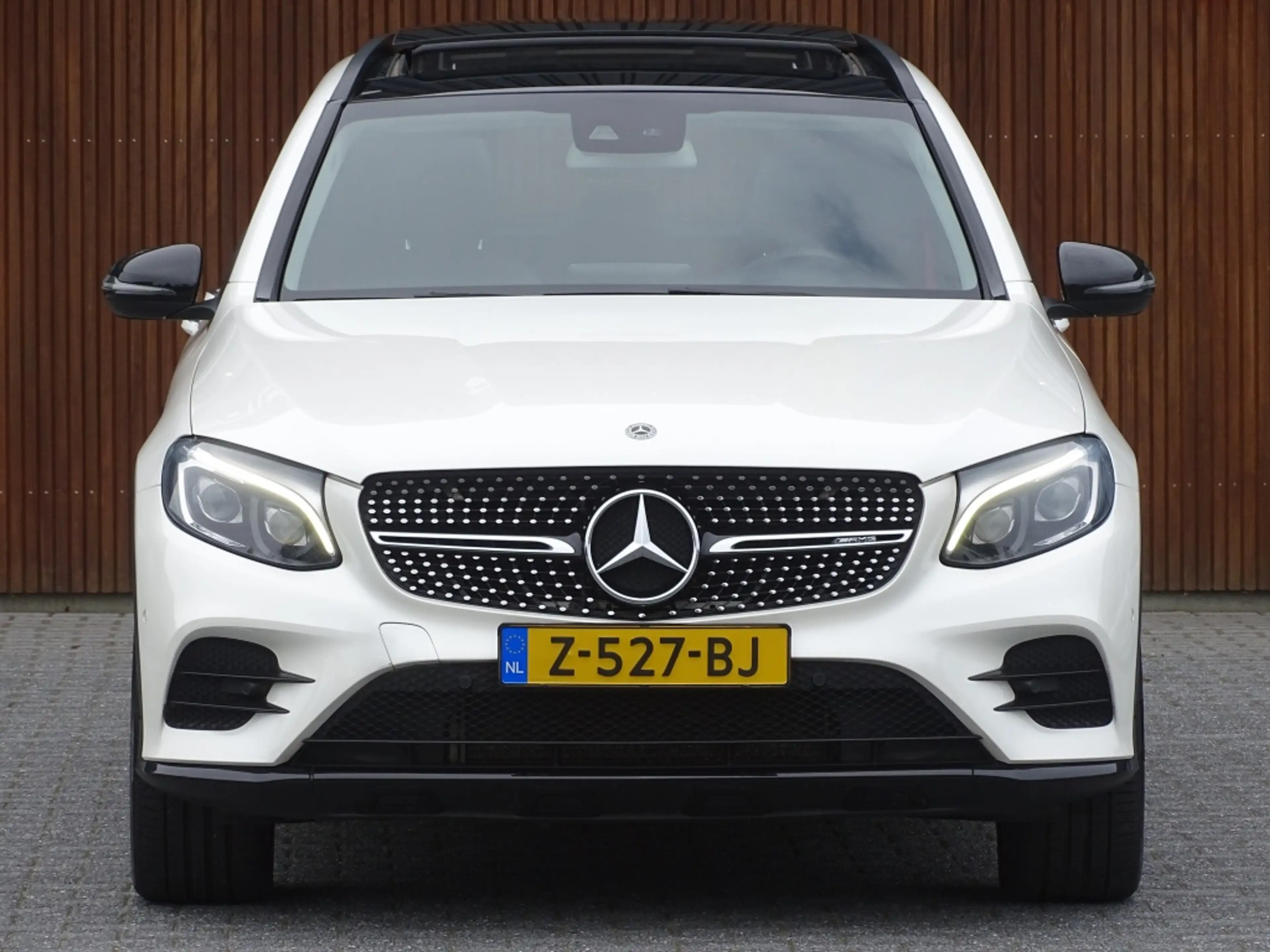 Mercedes-Benz GLC 43 AMG 368PK 4-Matic Edition 1 / pano / Burmester / LED — photo 11