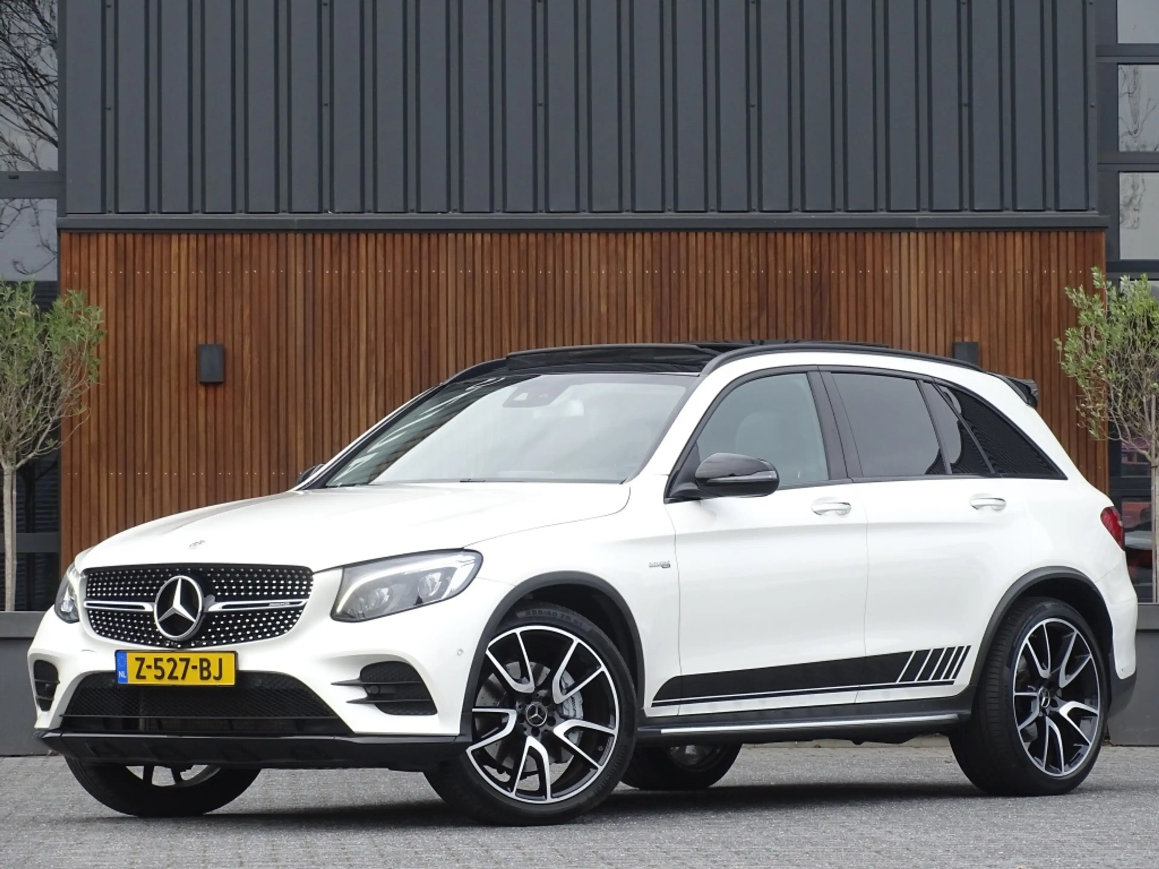 Mercedes-Benz GLC 43 AMG 368PK 4-Matic Edition 1 / pano / Burmester / LED
