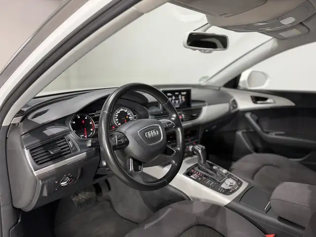 Audi A6 view 5