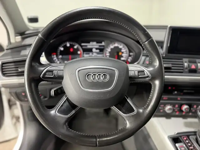 Audi A6 view 10