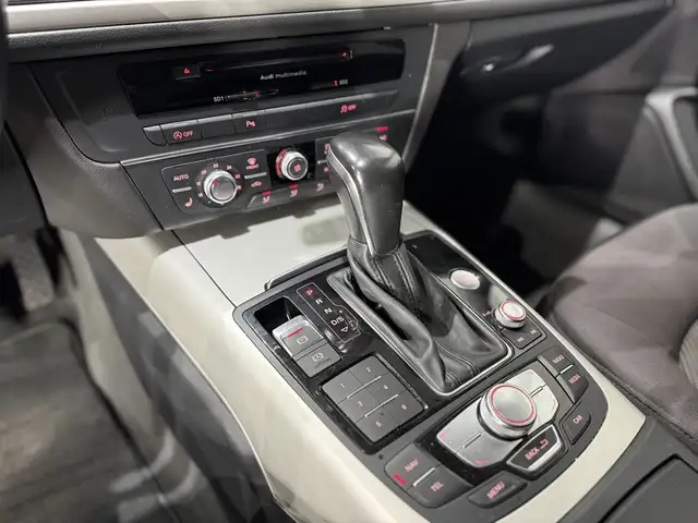 Audi A6 view 13